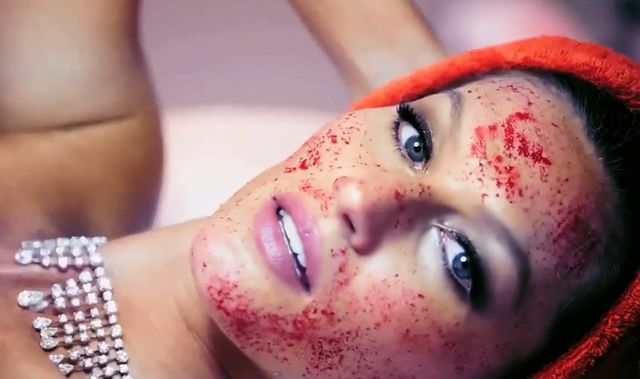 Gisele Bundchen też skusiła się na wampirzy lifting? (FOTO) Gisele Bundchen też skusiła się na wampirzy lifting? (FOTO)