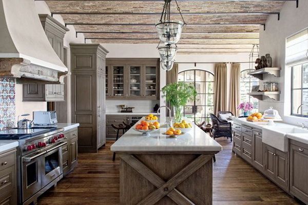 Zwiedzamy garderobę i pałac Gisele Bundchen (FOTO)