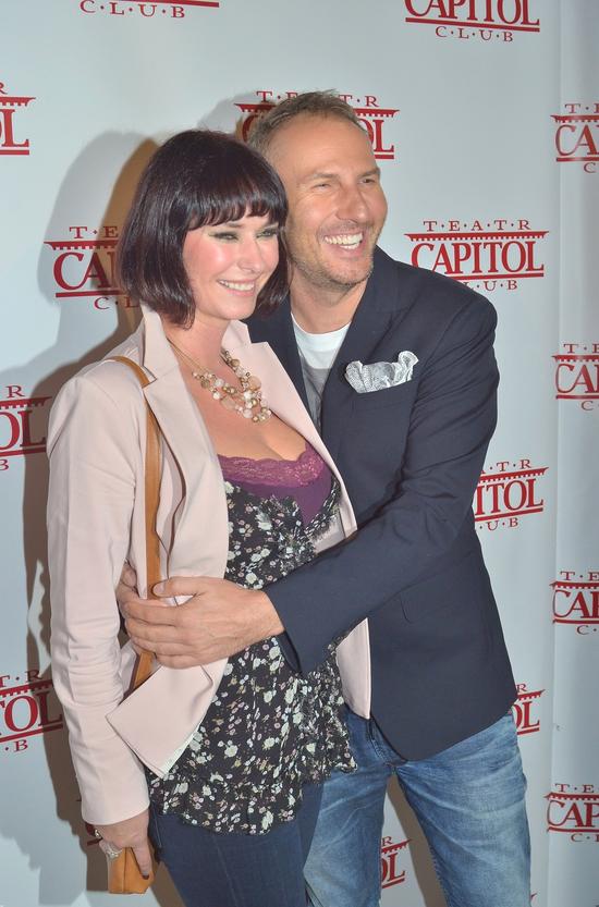 Krzysztof Gojdź już nie chodzi sam na imprezy (FOTO)