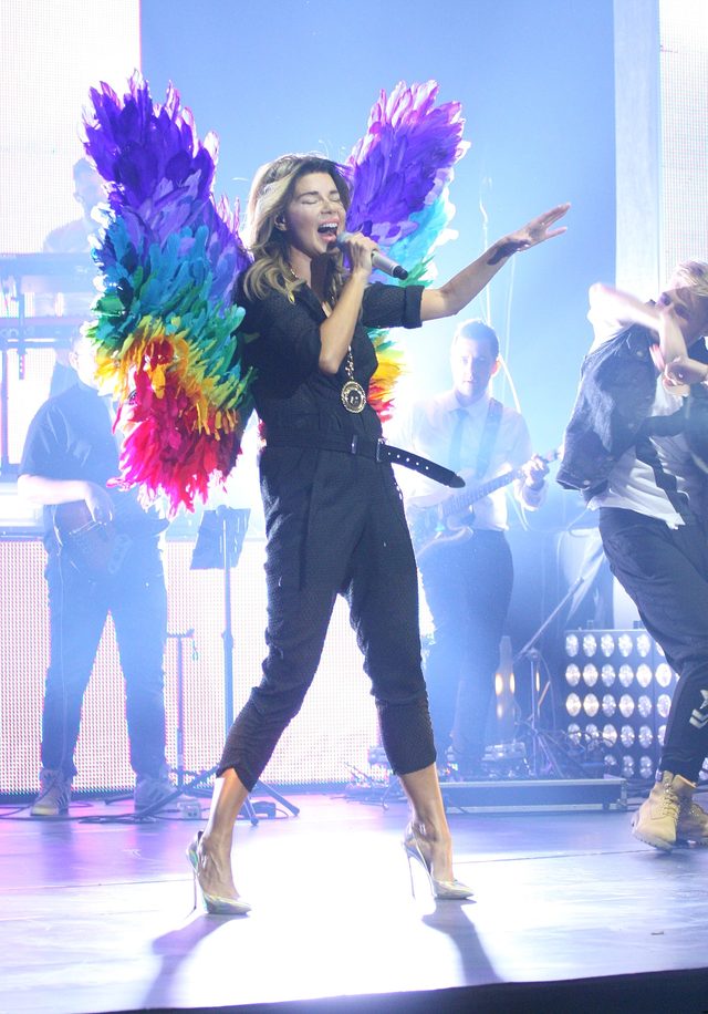 Mając TAKIE nogi powinna non stop nosić mini (FOTO)