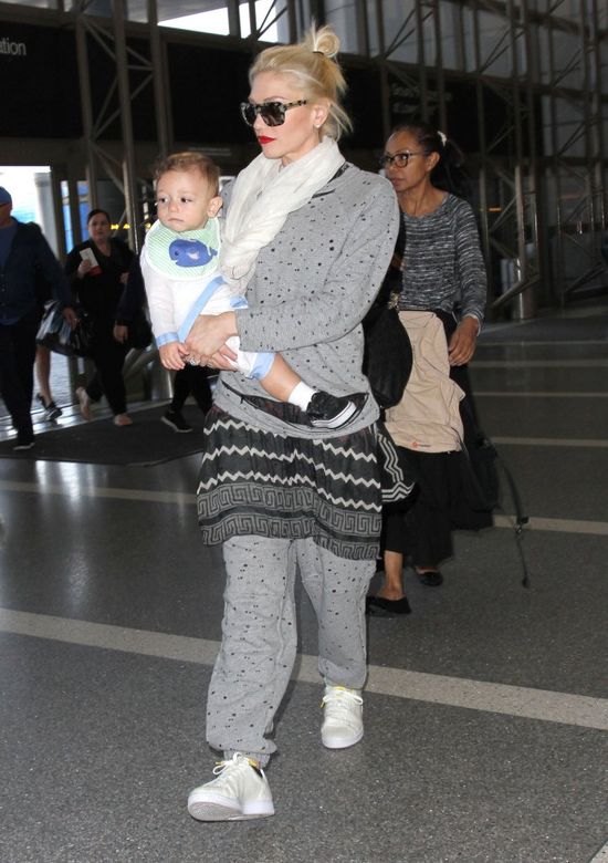 Jego mama lubi eksperymenty ze stylem (FOTO)