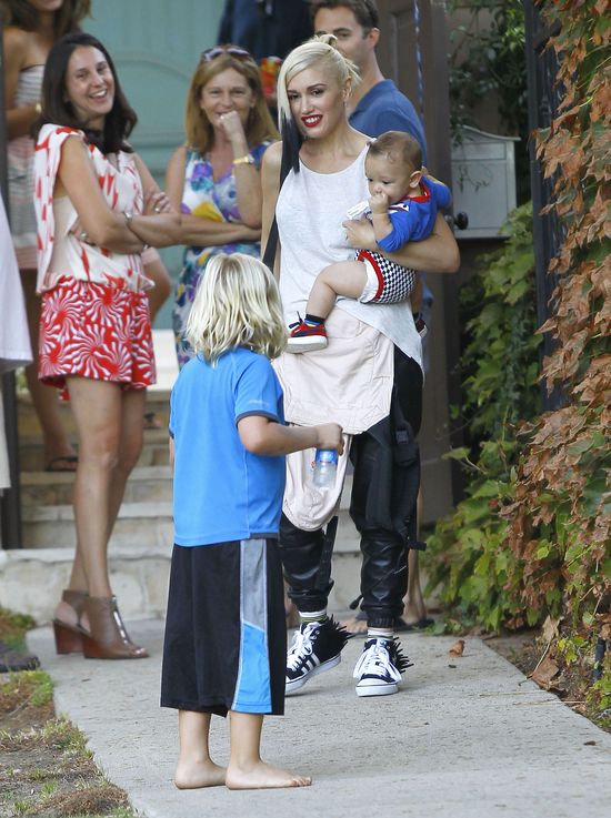 Co powiecie na Gwen Stefani w czarnych włosach? (FOTO)