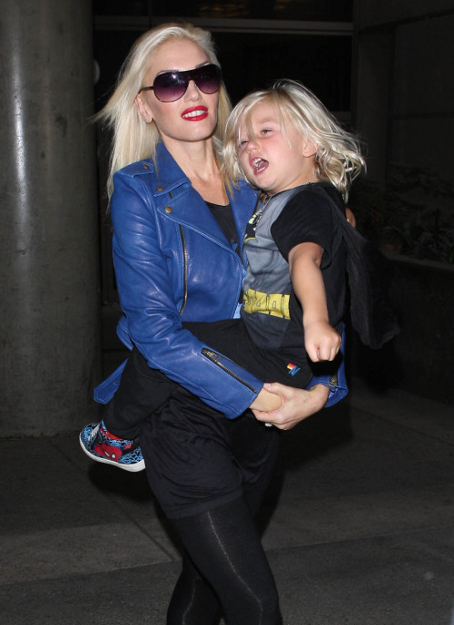 Gwen Stefani sfotografowana z małym superbohaterem (FOTO) Gwen Stefani sfotografowana z małym superbohaterem (FOTO)