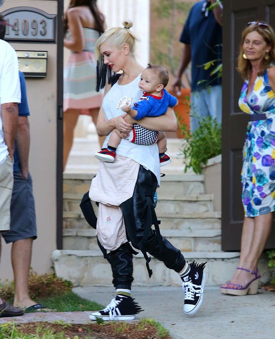 Co powiecie na Gwen Stefani w czarnych włosach? (FOTO)