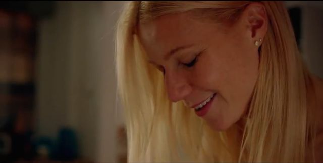 Gwyneth Paltrow robi striptiz (VIDEO)