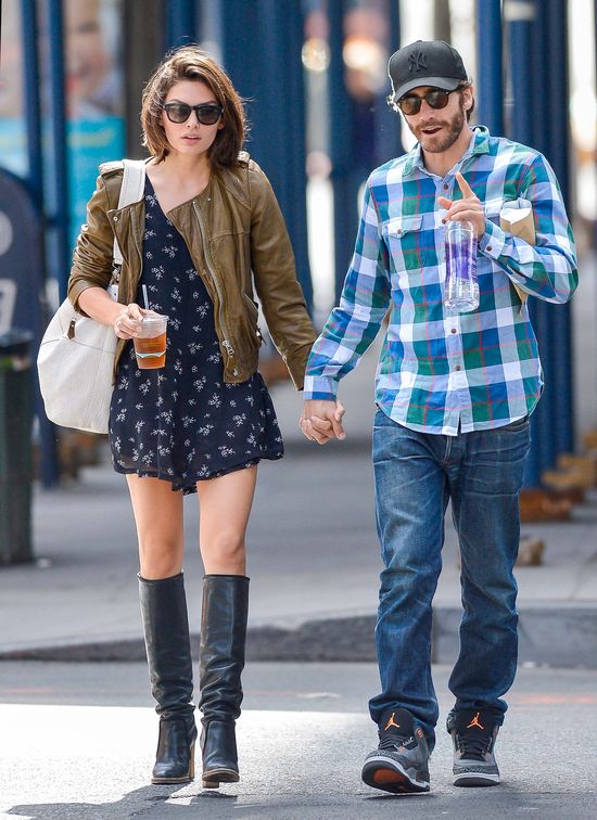 Gyllenhaal na romantycznym spacerze (FOTO)