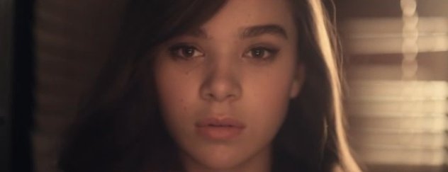 Hailee Steinfeld w teledysku zespołu The Cab (VIDEO)