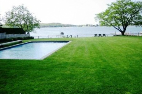 Nowy dom sióstr Kardashian (FOTO) Nowy dom sióstr Kardashian (FOTO)