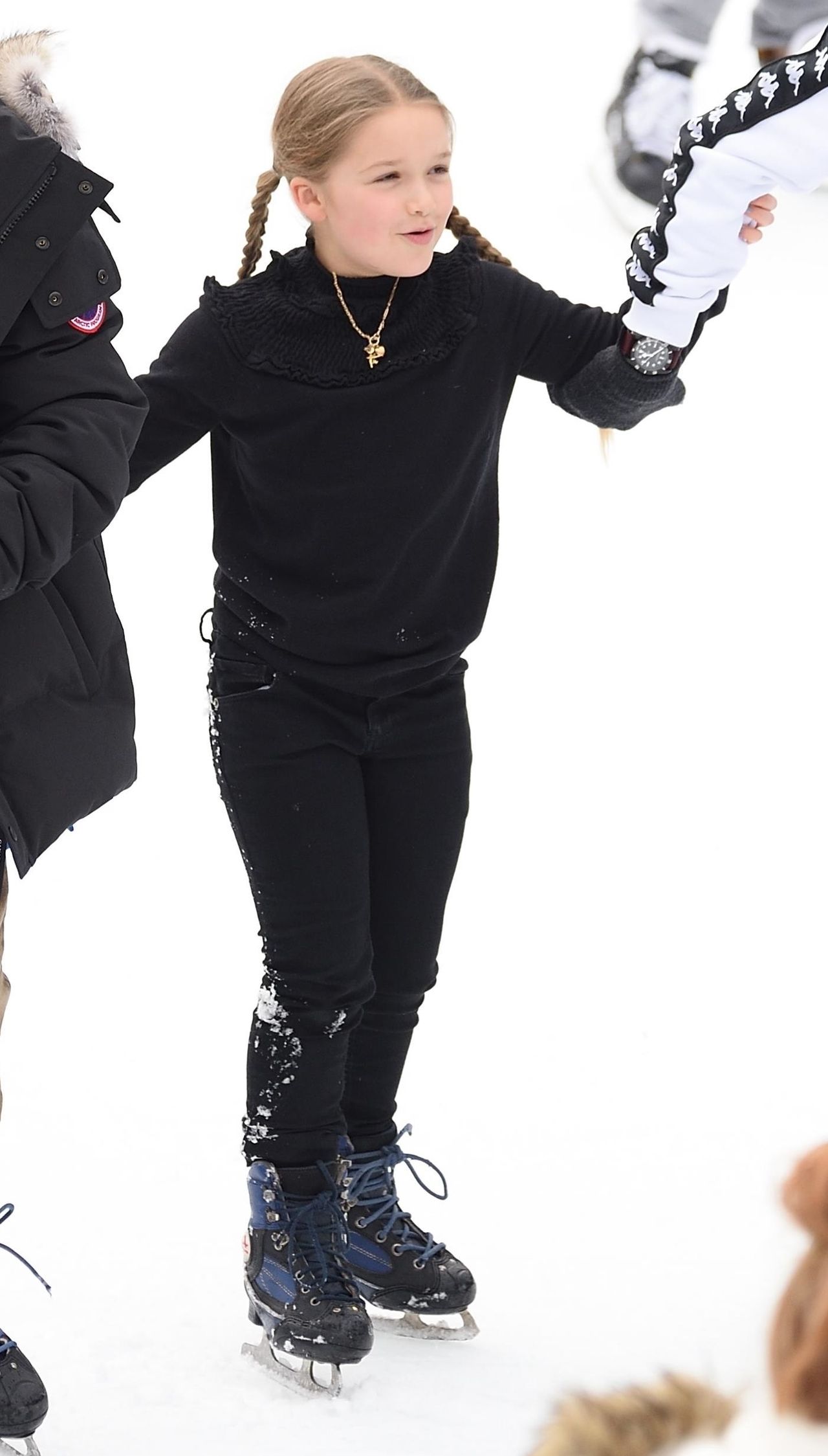 Harper Beckham ma nową, uroczą fryzurę (ZDJĘCIA)