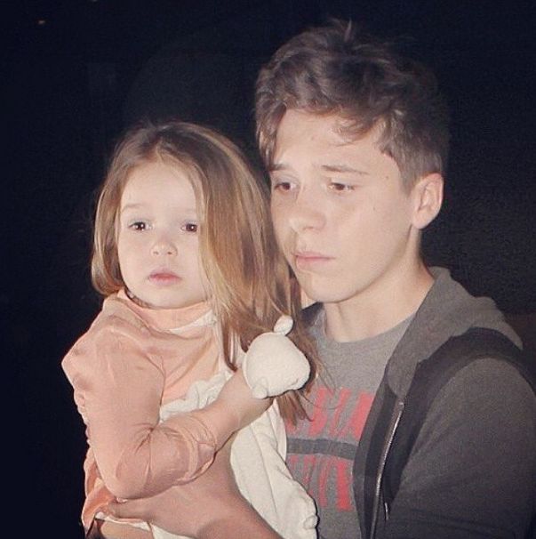 Trzyletnia Harper Beckham wciąż używa smoczka (FOTO)