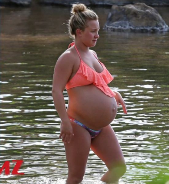 Hayden Pannettiere pozuje w bikini w 8 miesiącu ciąży Hayden Pannettiere pozuje w bikini w 8 miesiącu ciąży