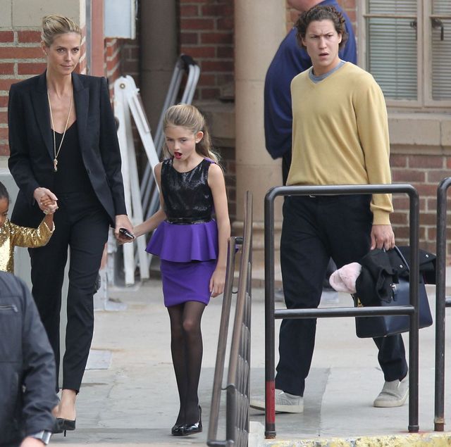 SZALEŃSTWO! 10-latka na obcasach!