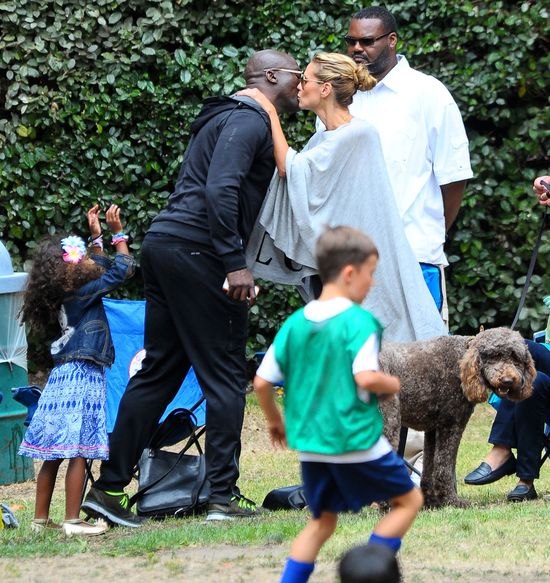 Tak Heidi Klum całuje byłego męża (FOTO) Tak Heidi Klum całuje byłego męża (FOTO)