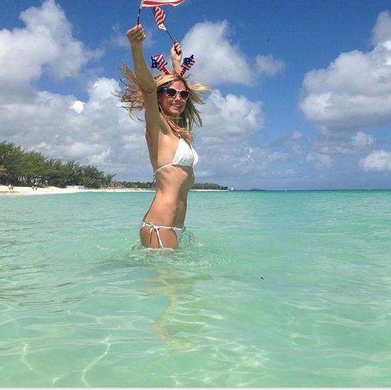 Kto pokazał pupę? (FOTO)  