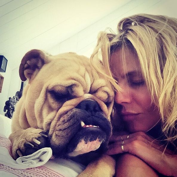 Właścicielka tej pupy ma już 42 lata (Instagram)