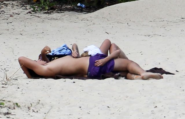 Błysk fleszy nie ostudził ich emocji (FOTO)