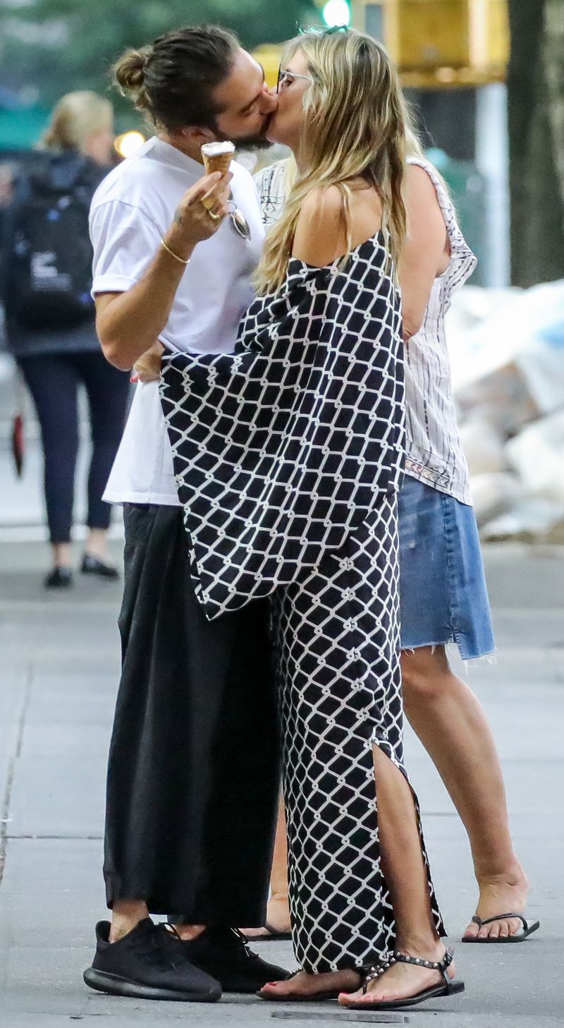 Heidi Klum i Tom Kaulitz ZARĘCZYLI się