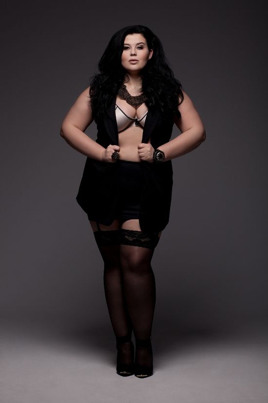 Puszysta uczestniczka Hell's Kitchen w bardzo odważnej sesji Puszysta uczestniczka Hell's Kitchen w bardzo odważnej sesji