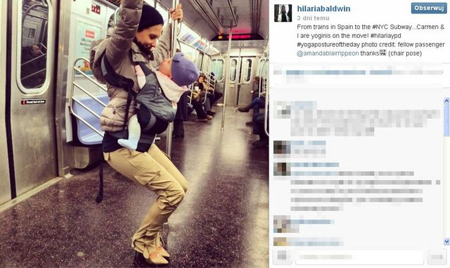 Żona znanego aktora ćwiczy jogę niemal wszędzie (FOTO)