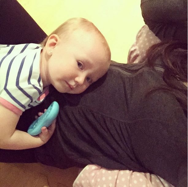 Pochwaliła się na Instagramie drugą ciążą (FOTO) Pochwaliła się na Instagramie drugą ciążą (FOTO)