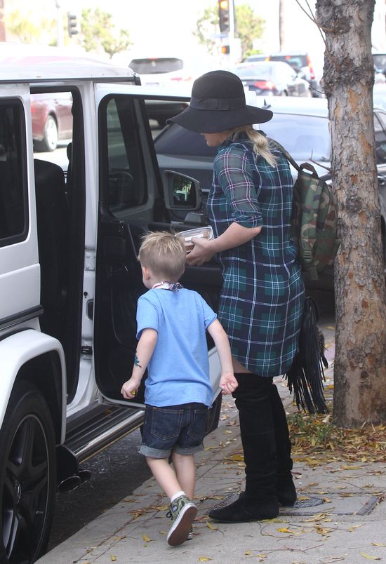 Ten mały przystojniak nie jada pączków (FOTO)