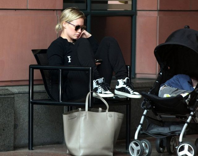 Trzyletniego chłopca wciąż traktuje jak niewolę (FOTO)