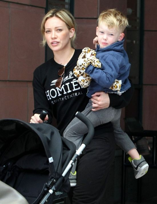 Trzyletniego chłopca wciąż traktuje jak niewolę (FOTO) Trzyletniego chłopca wciąż traktuje jak niewolę (FOTO)