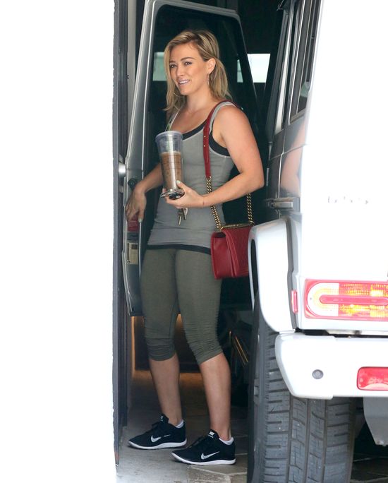 Wielka łapa Hilary Duff (FOTO)