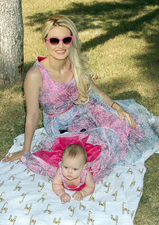 Holly Madison na tę imprezę zabrała córeczkę (FOTO)