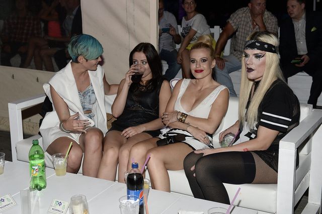 Ta gwiazdka nie ogarnia swojej szafy (FOTO)