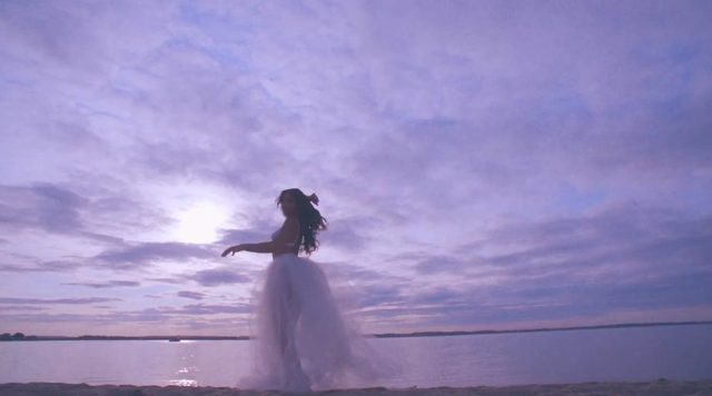 Morze słów - nowy teledysk Honoraty Skarbek [VIDEO]