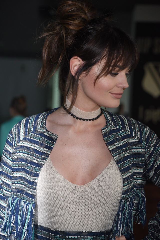 Biust, usta i nogi Honey Jenner (ZDJĘCIA)