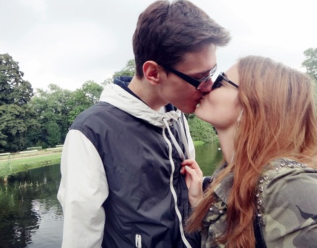 Honorata Skarbek i gorące pocałunki (FOTO)