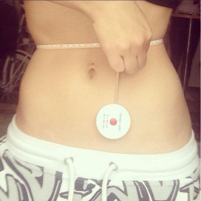 Ile centymetrów w talii ma Honey? (FOTO)