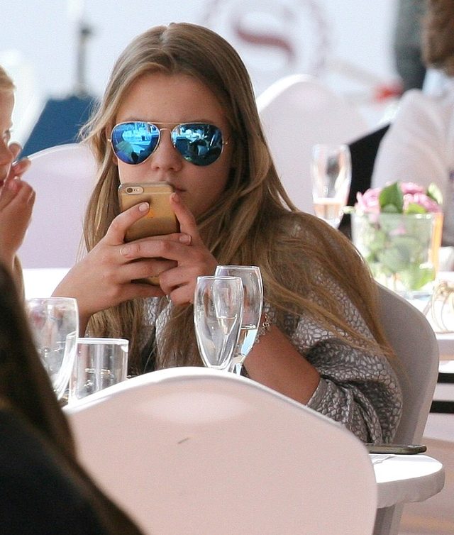 Iga Lis z mamą, Kingą Rusin, na imprezie (FOTO)