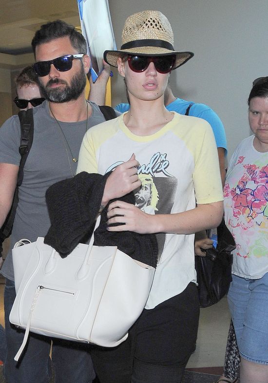 Paparazzi pytają Iggy Azaleę o film porno (FOTO)