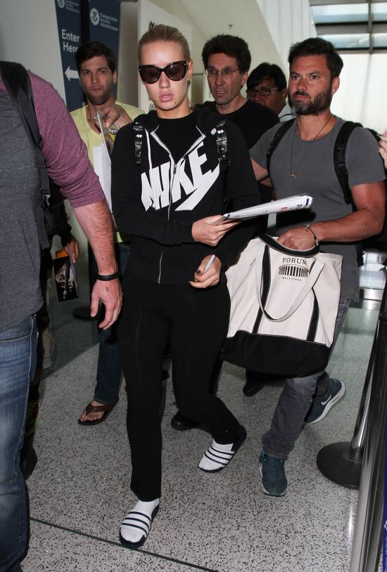 Jak wyglądała Iggy Azalea po MTV VMA? (FOTO) Jak wyglądała Iggy Azalea po MTV VMA? (FOTO)