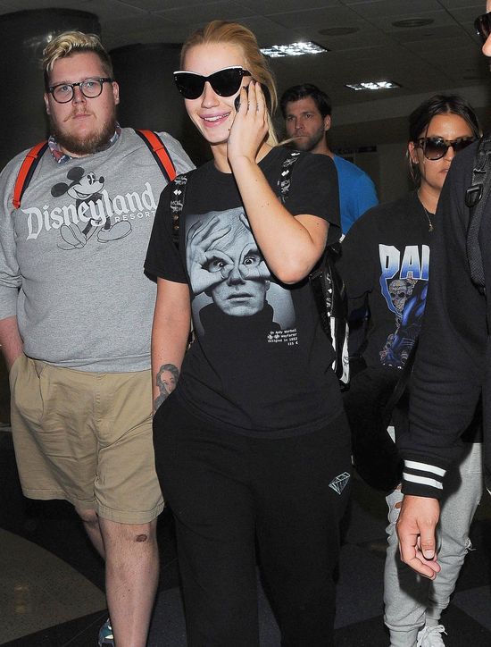 Polskie akcenty w stylizacji zagranicznej gwiazy (FOTO) Polskie akcenty w stylizacji zagranicznej gwiazy (FOTO)