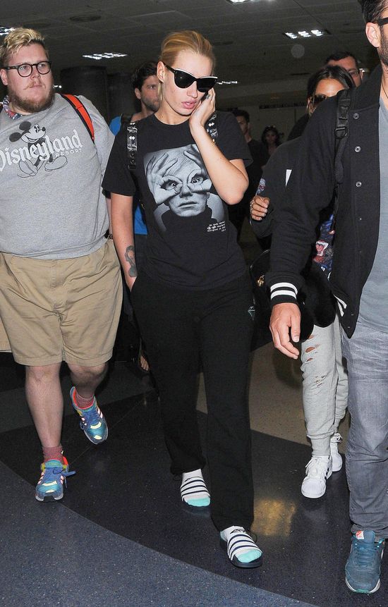 Polskie akcenty w stylizacji zagranicznej gwiazy (FOTO) Polskie akcenty w stylizacji zagranicznej gwiazy (FOTO)