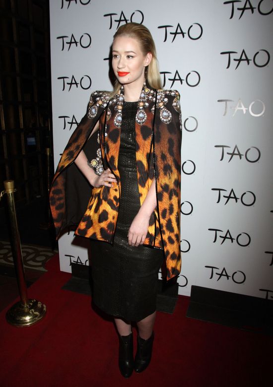 Iggy Azalea, była kochanka Kanye Westa, błyszczy na salonach