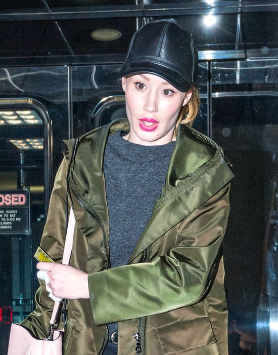 Dlaczego Iggy Azalea teraz TO usuwa? (FOTO) Dlaczego Iggy Azalea teraz TO usuwa? (FOTO)