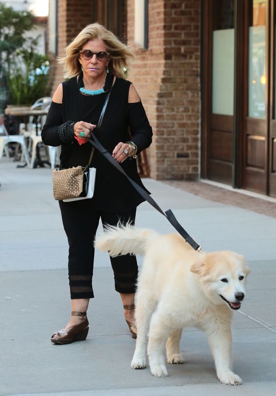 Irina Shayk już spaceruje z przyszłą teściową (FOTO)