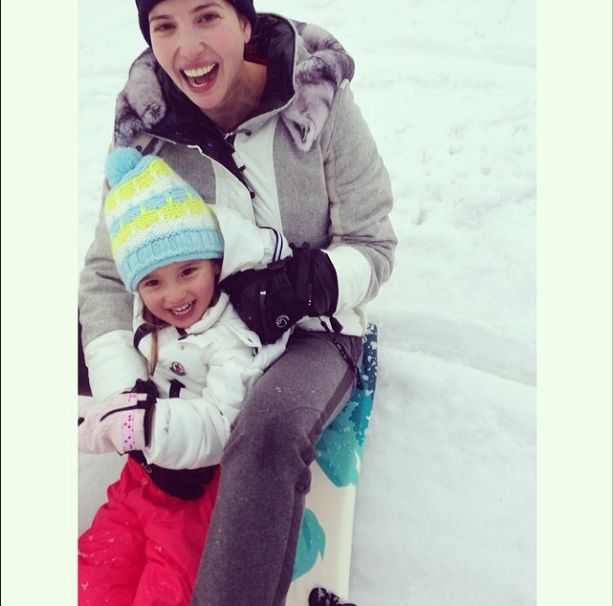 Kolejna gwiazda ćwiczy z córeczką (FOTO) Kolejna gwiazda ćwiczy z córeczką (FOTO)