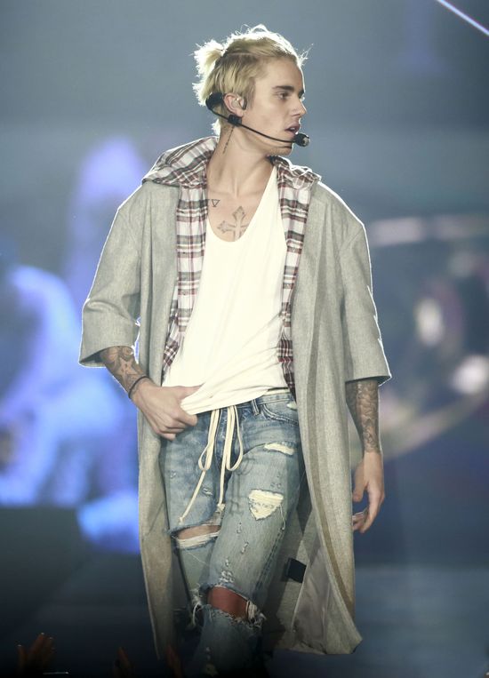 Justin Bieber zrobił sobie tatuaż... NA TWARZY!