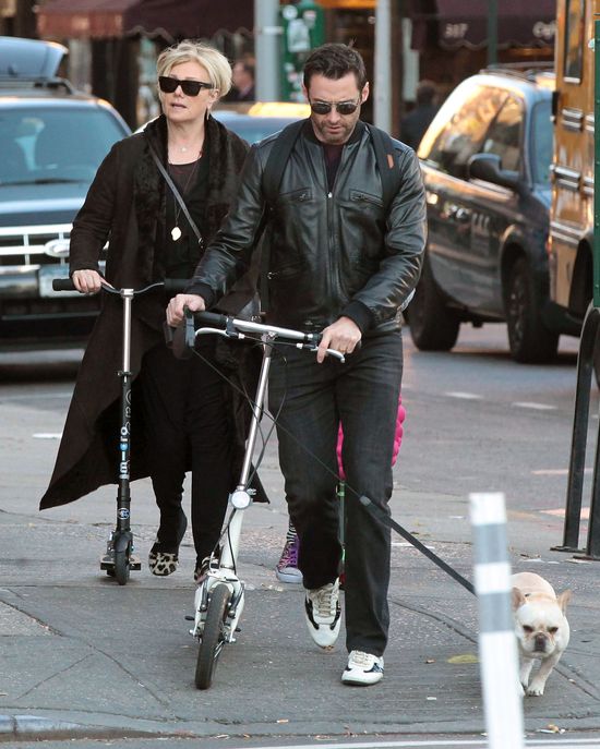 Rodzinny gang na hulajnogach... (FOTO)