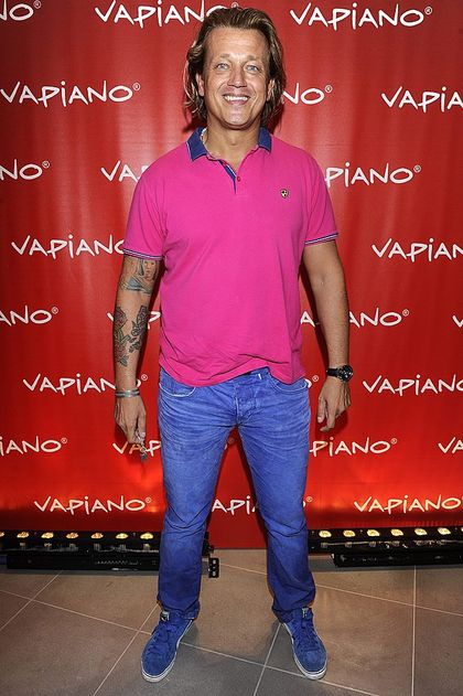 Malinowy król rządzi na salonach - kim jest? (FOTO)