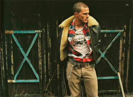 Jak wyglądał Jamie Dornan 12 lat temu? (FOTO) Jak wyglądał Jamie Dornan 12 lat temu? (FOTO)