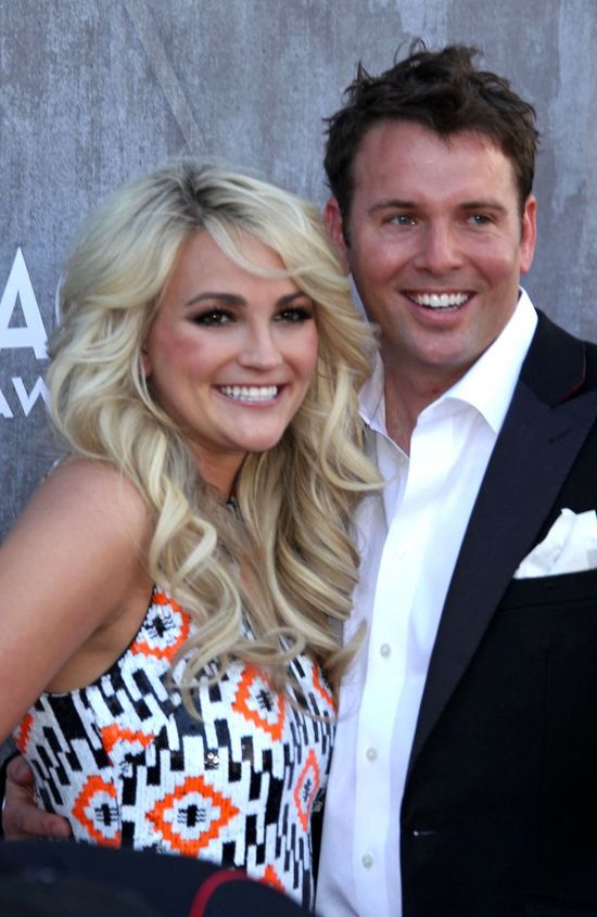 Jamie Lynn Spears atakuje nożem w fast foodzie! (FOTO) Jamie Lynn Spears atakuje nożem w fast foodzie! (FOTO)