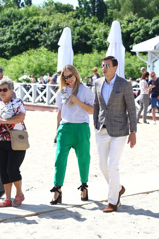 Oliwia Bieniuk wrzuciła fotkę na Insta, tata zadał jej pewne pytanie Oliwia Bieniuk wrzuciła fotkę na Insta, tata zadał jej pewne pytanie