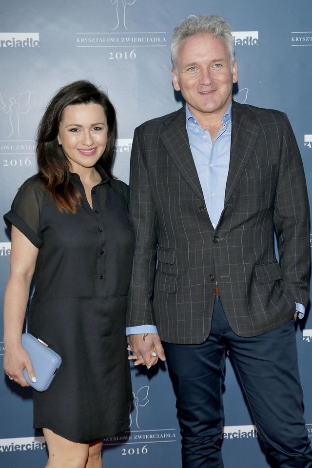 Jarek Kret pokazuje pierścionek, który SIĘ ROZPADŁ (Instagram)